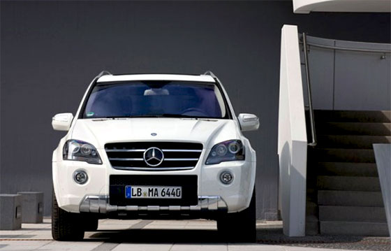 Внедорожник Mercedes ML63 AMG. Внедорожник Mercedes ML63 AMG